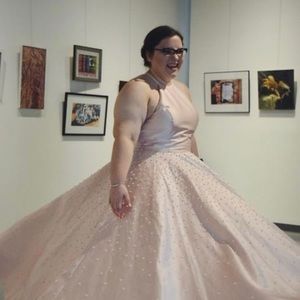 Meet your Posher, Emma